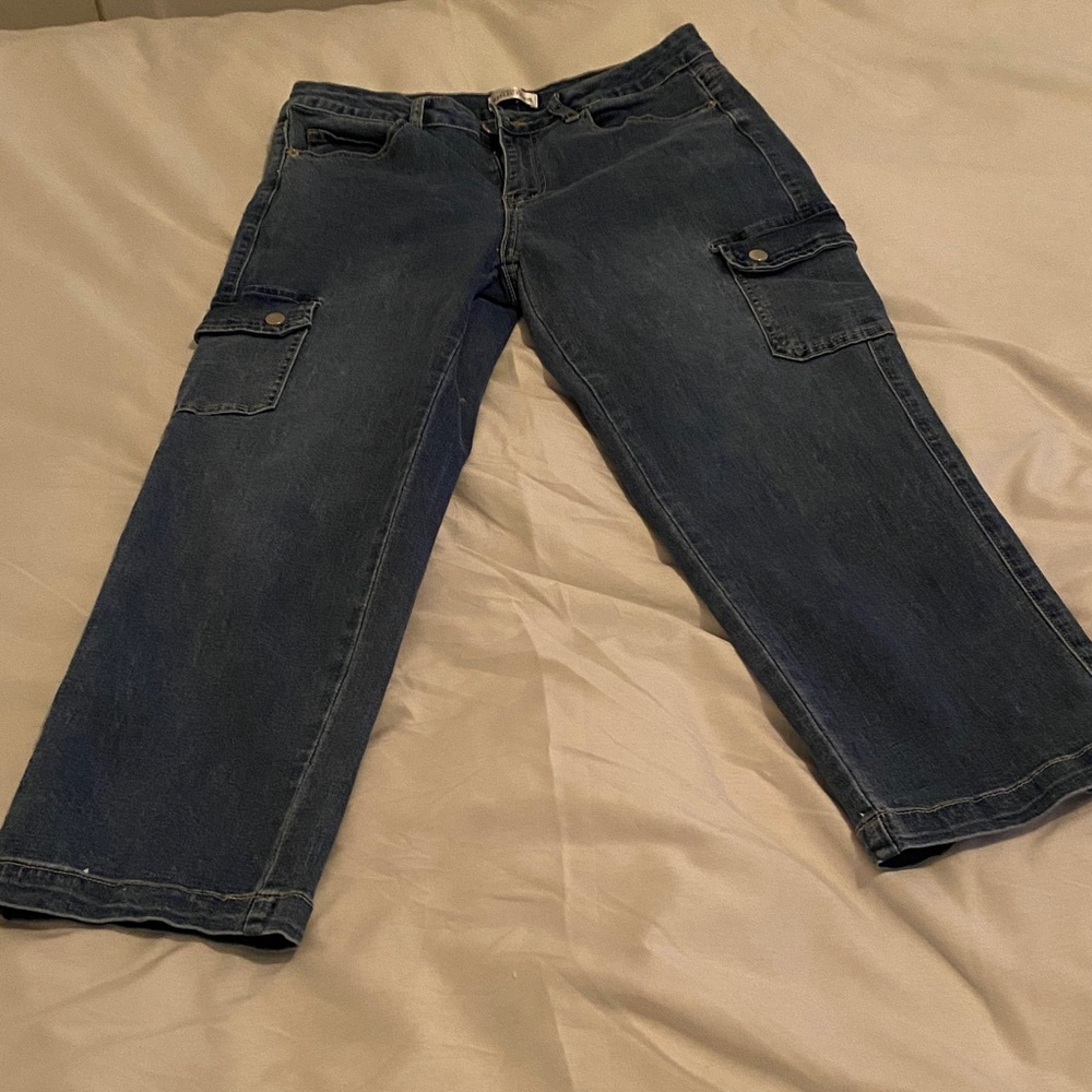 Northern Reflections Dark Indigo Cropped Cargo Jeans - Picture 1 of 10